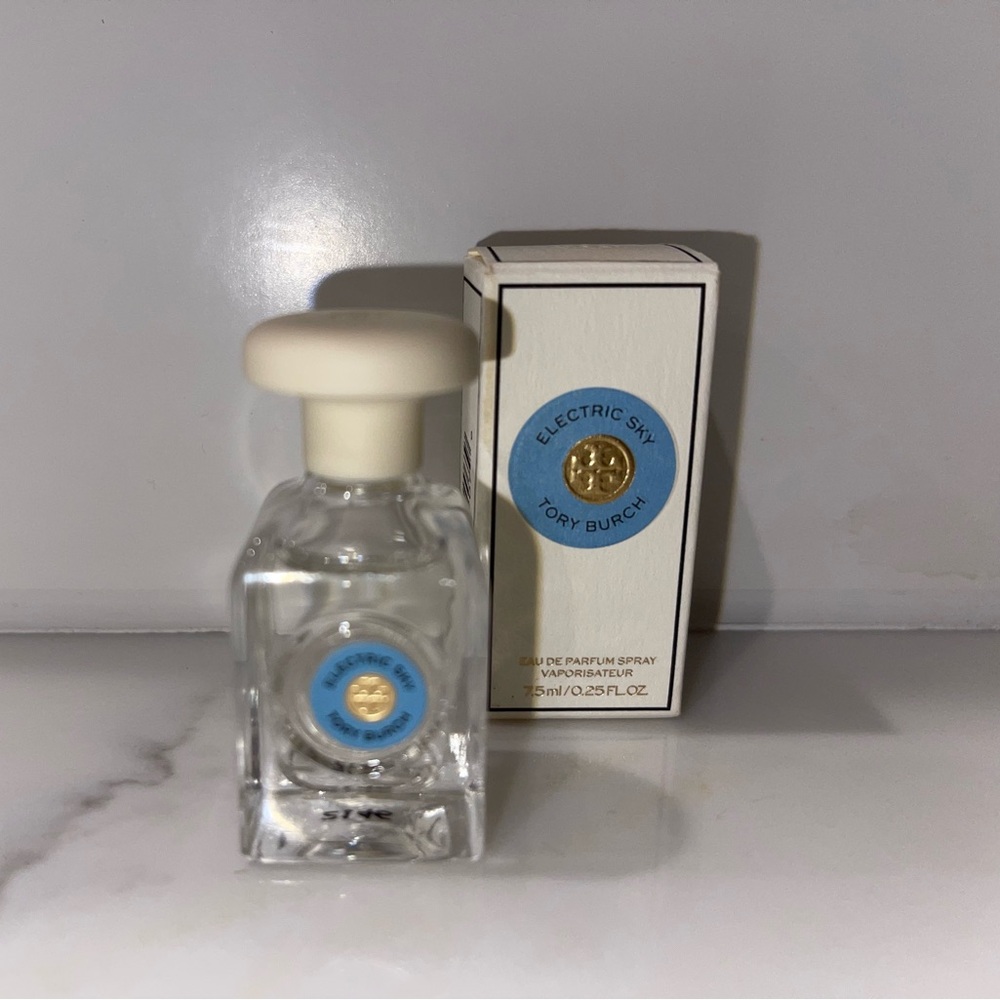 New Tory Burch Electric Sky Eau de parfum mini - Picture 4 of 4